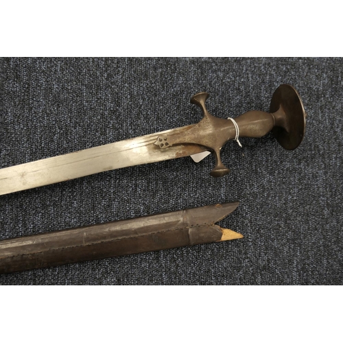 542 - Indian Talwar sword, 19th Century, single edged 78cm blade, fullered on both sides with traditional ... 