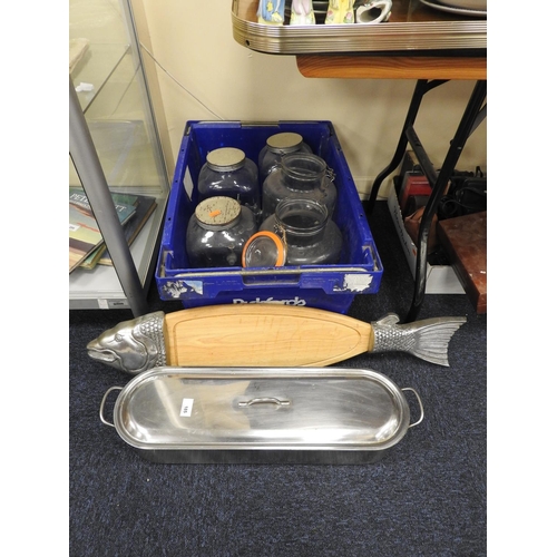 185 - Kilner jars, stainless steel fish kettle and a salmon serving platter