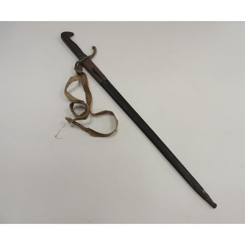 200 - Imperial German World War I bayonet and scabbard, blade length 48.5cm, total length 60cm