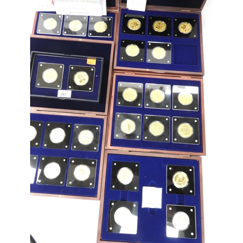 357 - Windsor Mint publishers, 26 fine gold proof medallions, each 40mm in diameter and weighing approx. 1... 