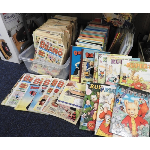 67 - Quantity of children's comics including Beano, Dandy; also a quantity of children's annuals includin... 