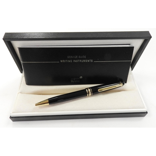 425 - Montblanc Meisterstuck propelling ballpoint pen, boxed and with instructions