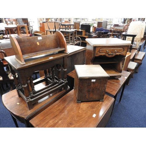 549 - Nest of oak tables, oak bookstand, oak bedside table and a wooden box (4)