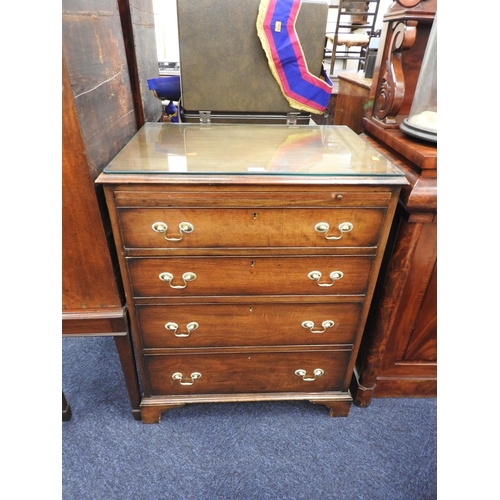 571 - Georgian style mahogany bachelor's chest, width 72cm, height 91cm