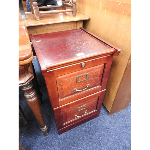 583 - Modern mahogany finish filing cabinet