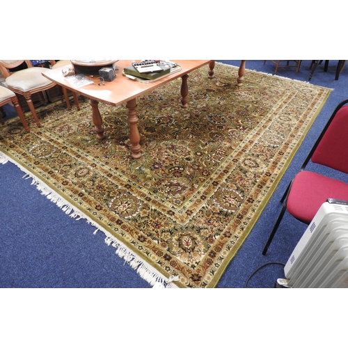 663 - Indian woollen carpet in the Tabriz style, size 360cm x 275cm