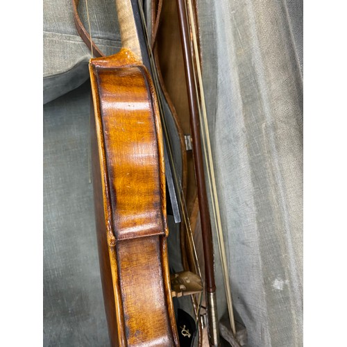 607 - German made Stradivarius copy violin with 14