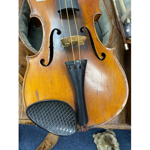 607 - German made Stradivarius copy violin with 14