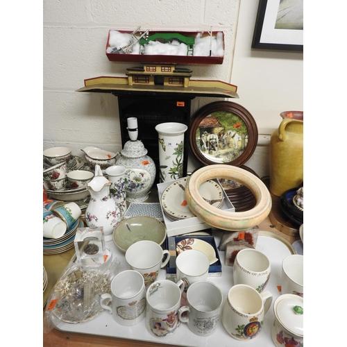 28 - Assorted decorative ceramics including commemorative mugs etc (2 trays)