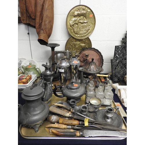 57 - Assorted metalwares including pewter teapots, coffee pot, Moroccan copper tagine, six bottle cruet, ... 