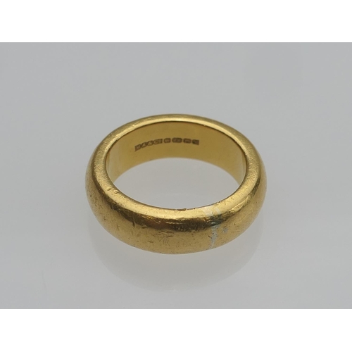 1 - Gent's heavy 22ct gold wedding ring, size R, weight approx. 24.6g