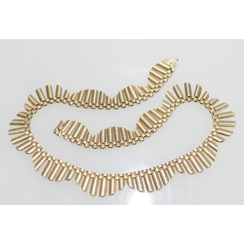 85 - 9ct gold scalloped fringe necklace, length 41.5cm, weight approx. 38g