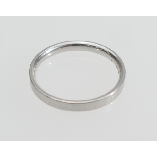 126 - Polished platinum wedding ring, size N, weight approx. 3.5g