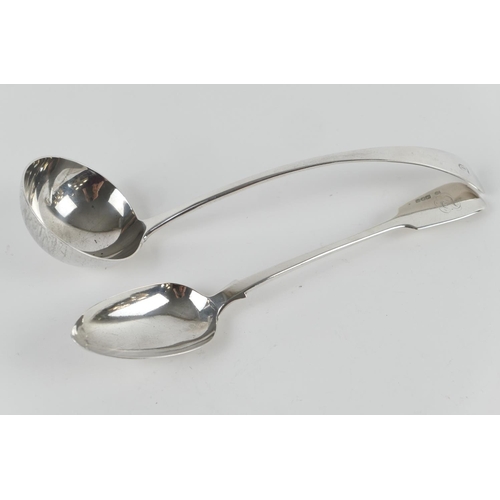 528 - Edwardian silver Old English pattern punch ladle, London 1905, weight approx. 259g; also a Victorian... 