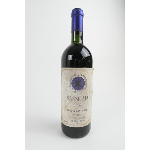 849 - Sassicaia, 1982, Tenuta San Guido, Volgheri (levels lower neck) 1 bottle