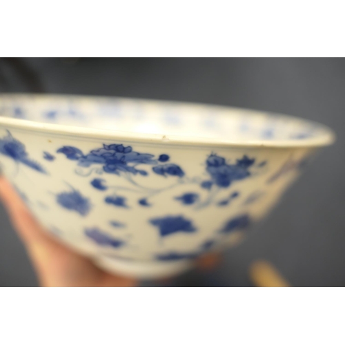 400 - Chinese blue and white bowl, Kangxi (1662-1722), decorated with a myriad of butterflies flying amids... 