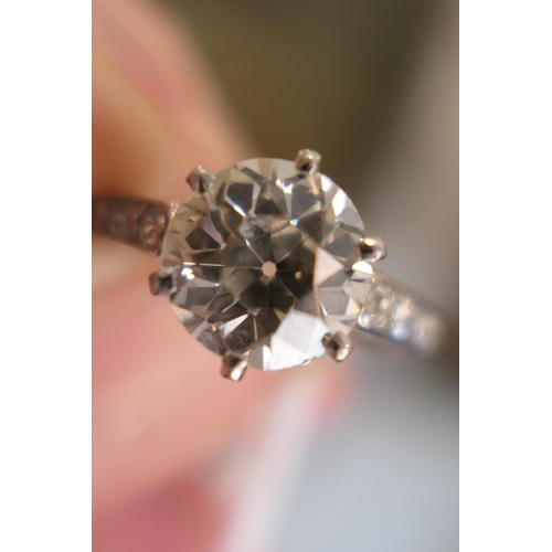 187 - Diamond ring, centred with an old round cut diamond of approx. 1.8cts (7.76mm, depth 4.77mm), estima... 