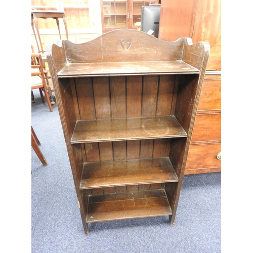 637 - George V oak small open bookcase, width 54cm, height 110cm