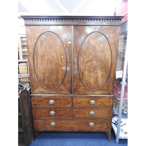 638 - Regency mahogany linen press, circa 1810, with hanging rail, width 138cm, height 205cm