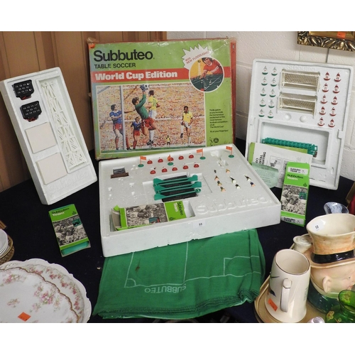 55 - Subbuteo World Cup Edition table soccer (incomplete and with damages), with additional teams and flo... 