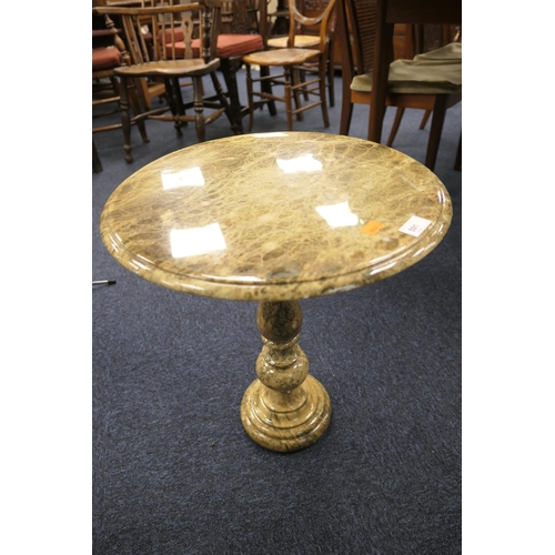 591 - Green tinted alabaster pedestal table, 45cm diameter