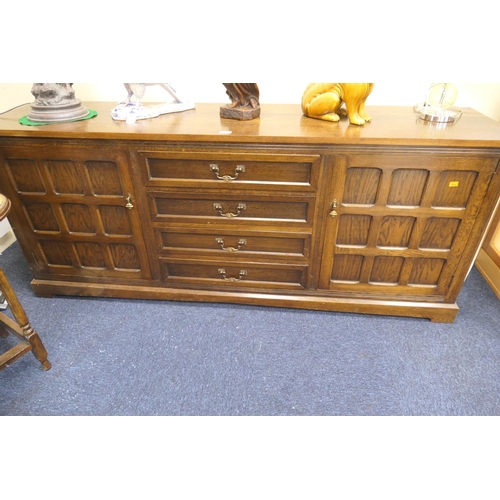 601 - Oak enclosed dresser base, length 186cm, height 77cm