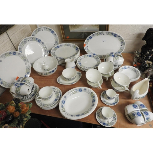 26 - Wedgwood Clementine patterned china dinner, tea and coffee service