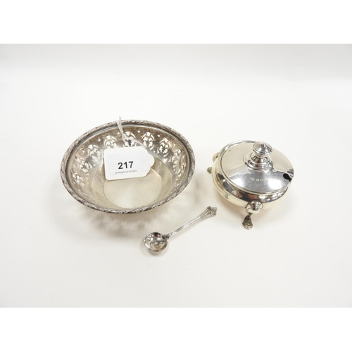 217 - Silver table salt, Birmingham 1908, weight approx. 65g, also a silver pierced circular bonbon dish, ... 