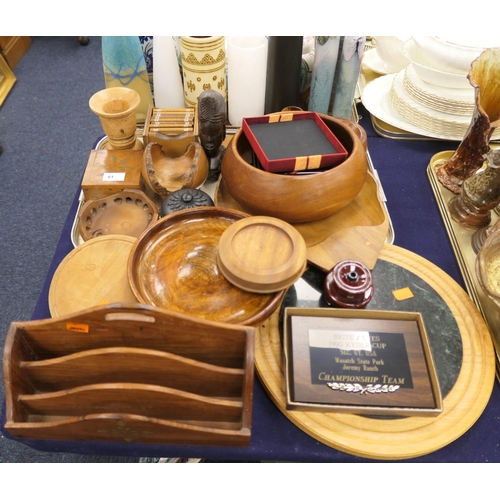 61 - Assorted treen items including wooden bowls, lacquered coasters etc