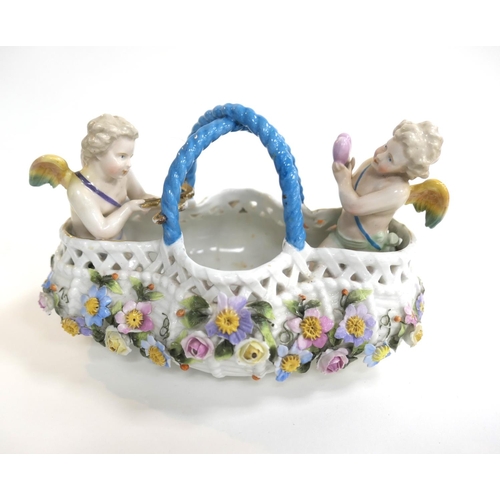 89 - Porcelain flower basket, circa 1900