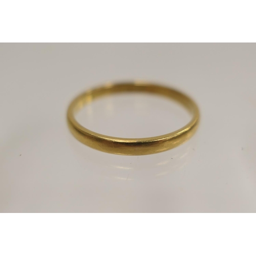 208 - 22ct gold wedding ring, weight approx. 3.1g