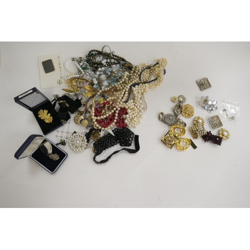 238 - Tub of mixed costume jewellery including a pair of 9ct gold wirework earrings