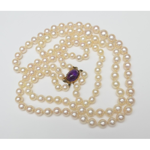 125 - Double strand necklace of cultured pearls, the largest approx. 9mm, the smallest 5mm, length 50cm, u... 