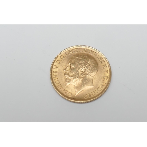 93 - George V gold sovereign, 1913 (EF), weight approx. 7.98g