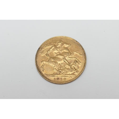 95 - Edward VII gold sovereign, 1910 (EF), weight approx. 7.98g