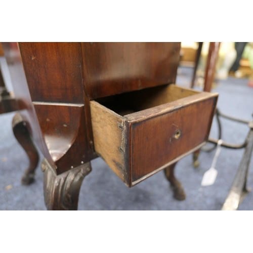 524 - Irish mahogany wine cooler, canted square form with brass carrying handles (liner deficient), fitted... 