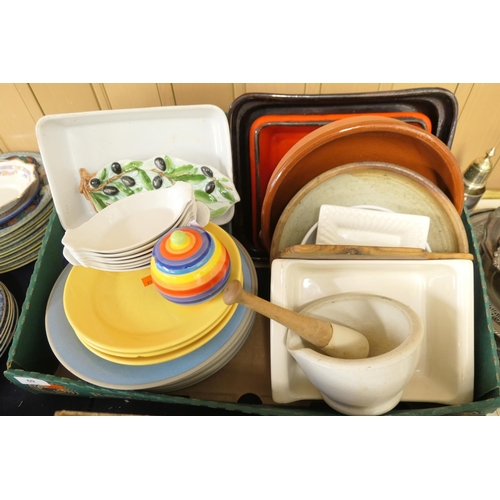 69 - Assorted kitchen wares including casserole and baking dishes, Habitat Blue Loft dinner plates, ceram... 