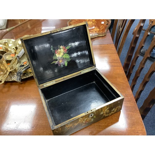 608 - Victorian painted and lacquered papier mache jewellery box in the style of Jennens & Bettridge, widt... 