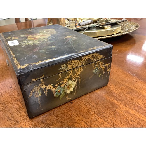 608 - Victorian painted and lacquered papier mache jewellery box in the style of Jennens & Bettridge, widt... 