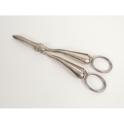 408 - Pair of Edwardian silver grape scissors, maker HA, Sheffield 1909, weight approx. 108g