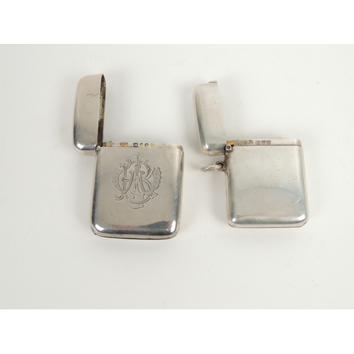 409 - Victorian silver vesta case, maker SM, London 1887, engraved with a monogram front and back, 5cm x 3... 