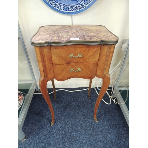 558 - Pair of French kingwood bedside tables, each with yellow composite marble top and brass edging, fitt... 