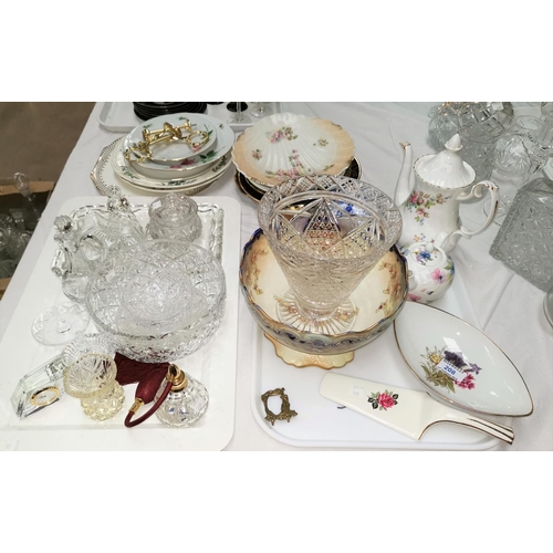 208 - A cut glass vase and a pottery bowl and a selection of decorative china and glass