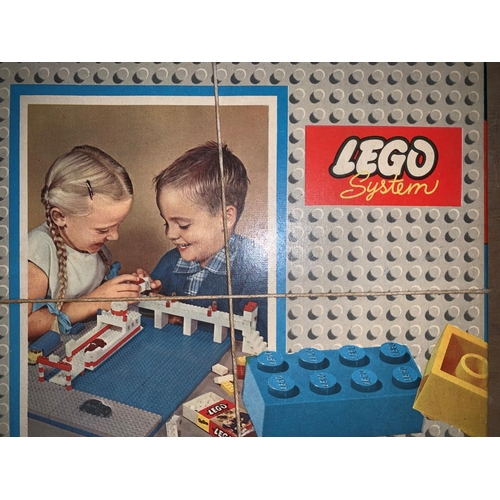 706 - A collection of early Lego Systems parts and an originally boxed Lego System 700/5 set