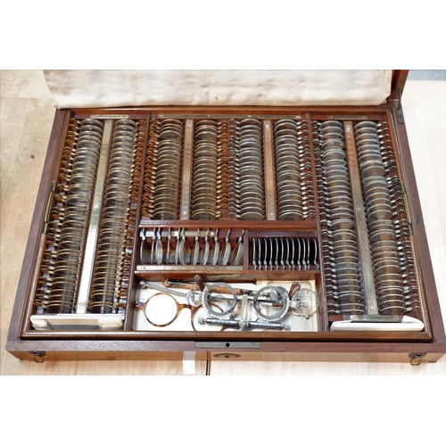 495 - An early 1900's complete boxed optician's lens set including approx 250 lenses, glasses etc in origi... 