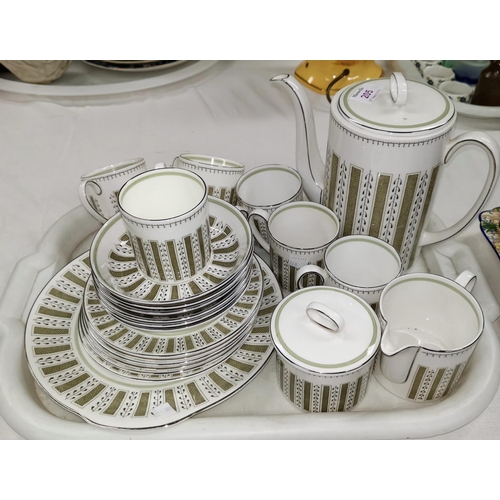 205 - A Susie Cooper bone china Persia pattern tea set, 6 place, including teapot