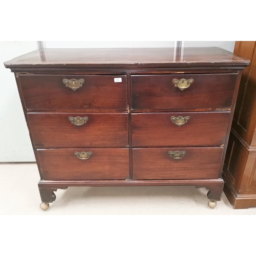 594 - A Georgian mahogany chest of 6 short drawers with brass swan neck handles, on bracket feet, width 49... 