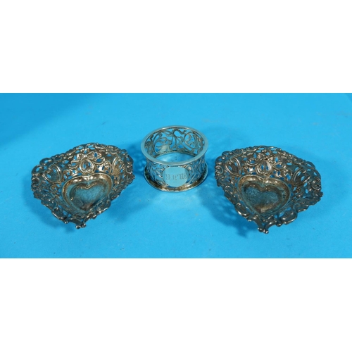 311 - A late Victorian pair of silver heart shaped bon-bon dishes with embossed and pierced decoration, Bi... 