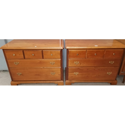 581 - A pair of lightwood period style chests of 2 long and 3 short drawers, width 34