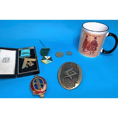 322 - A silver gilt masonic badge and other related items